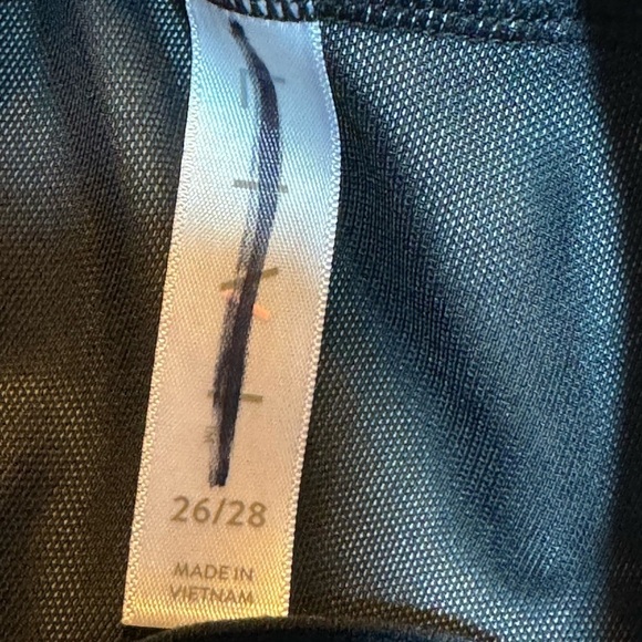 Livi Active No Wire Low Impact Sports Bra - Picture 5 of 6